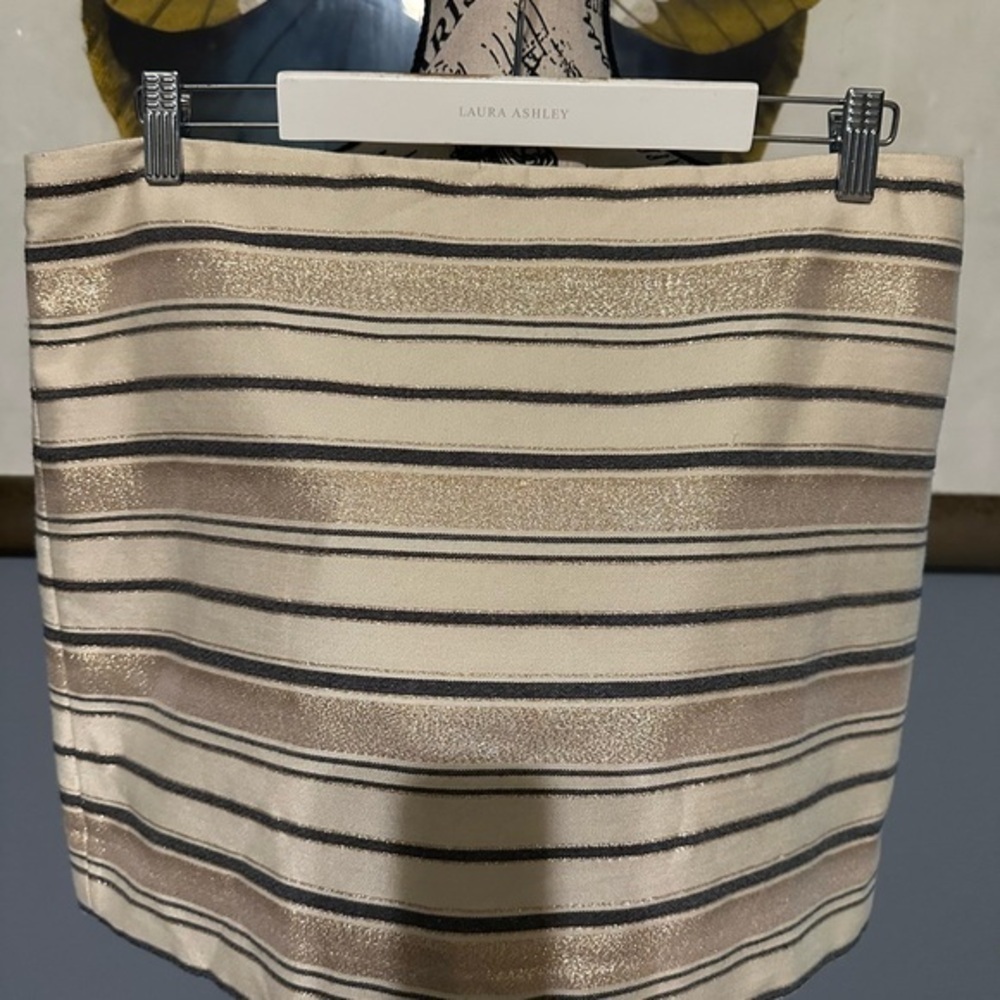 J crew NWOT metallic skirt. Size 12. Stripes look navy to me